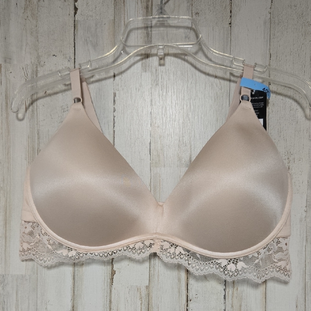 NWT Maidenform 40C Love Your Lift Wireless Bra